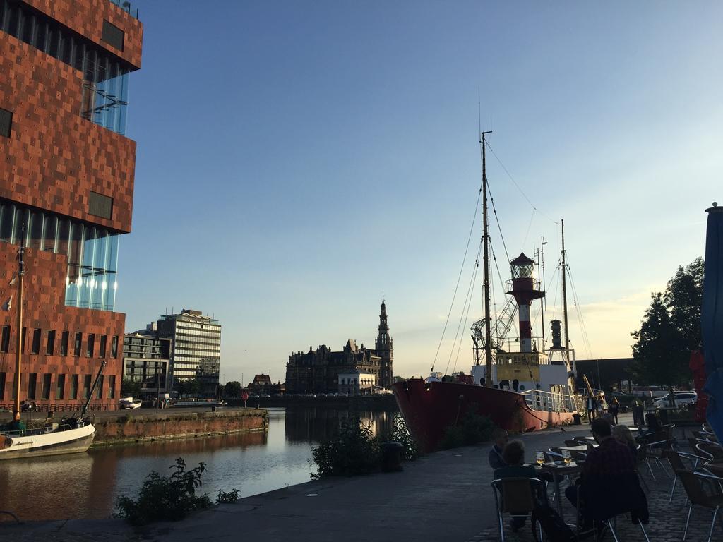 B&B Lucy In The Sky Antwerp Luaran gambar